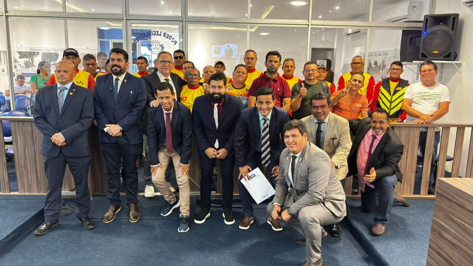 02ª (SEGUNDA) SESSÃO EXTRAORDINÁRIA DO 3º PERÍODO LEGISLATIVO DA 20ª LEGISLATURA.